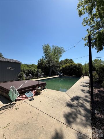 85 Falls Road, Badin, NC 28009