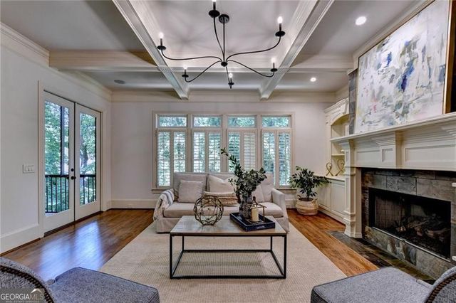 240 Wisteria Circle, Roswell, GA 30076