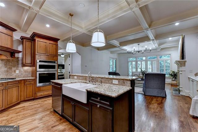 240 Wisteria Circle, Roswell, GA 30076