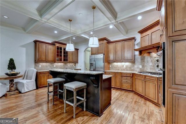 240 Wisteria Circle, Roswell, GA 30076