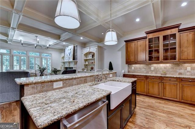 240 Wisteria Circle, Roswell, GA 30076