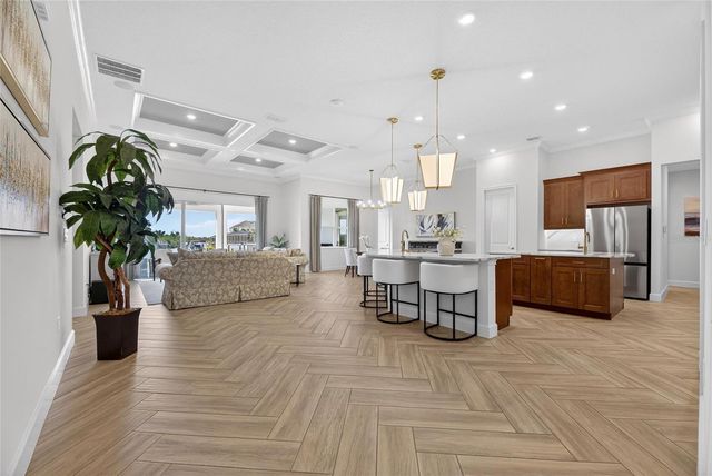 914 SIGNET DRIVE, Apollo Beach, FL 33572