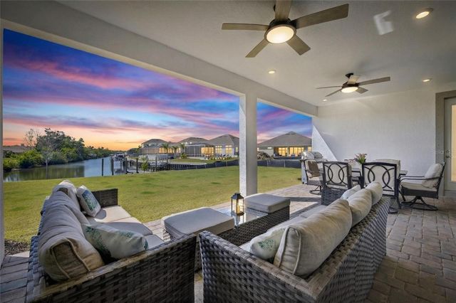 914 SIGNET DRIVE, Apollo Beach, FL 33572