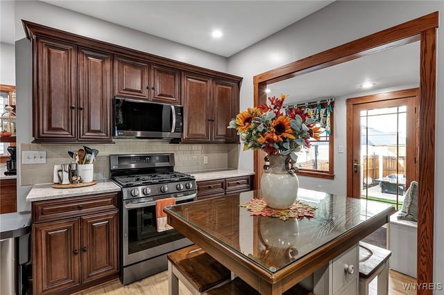 690 Mckinley Parkway, Buffalo, NY 14220