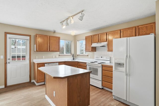 3408 E 48th Ct, Spokane, WA 99223