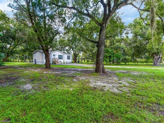 1079 Summerall RD, Labelle, FL 33935