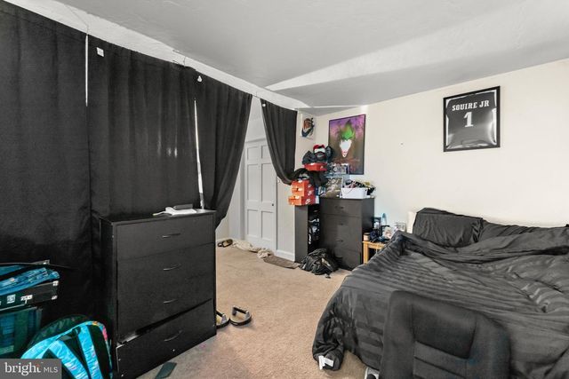 220-222 TAYLOR AVE, Essington, PA 19029