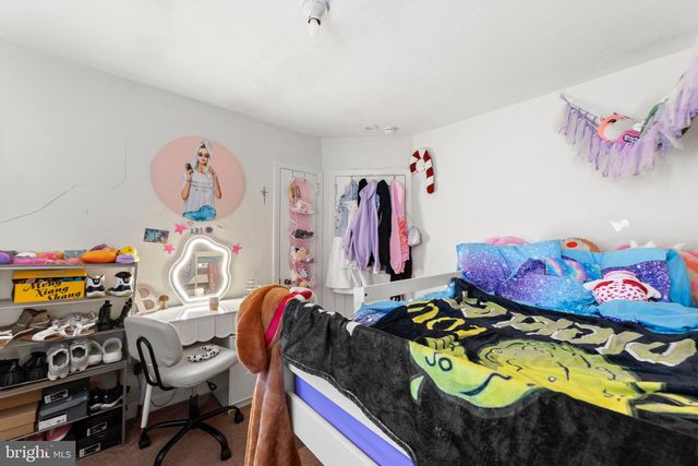 220-222 TAYLOR AVE, Essington, PA 19029