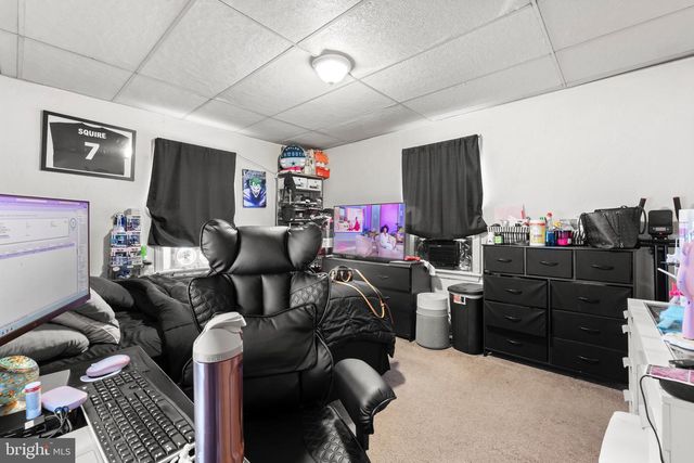 220-222 TAYLOR AVE, Essington, PA 19029