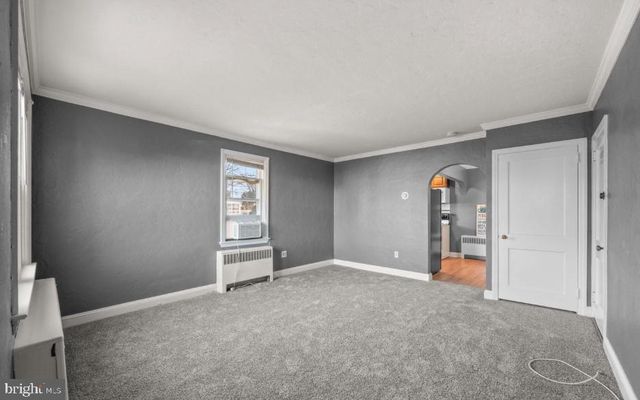 220-222 TAYLOR AVE, Essington, PA 19029