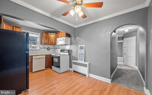 220-222 TAYLOR AVE, Essington, PA 19029