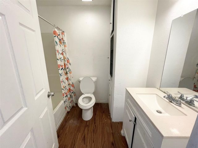 8208 Sam Rayburn DR D, Austin, TX 78753