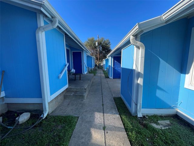 8208 Sam Rayburn DR D, Austin, TX 78753