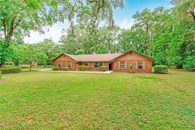 1305 GREENLAND TRACE, Deland, FL 32720