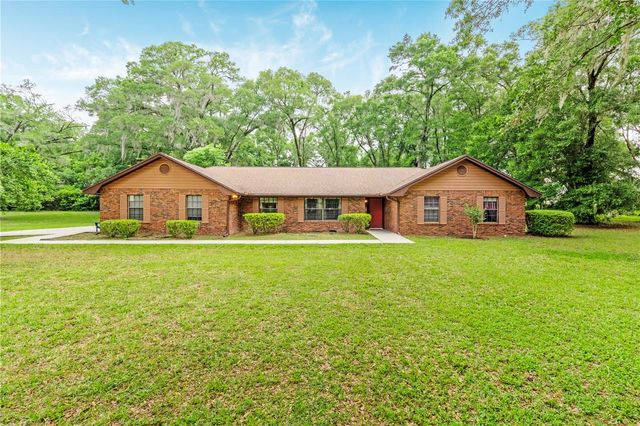 1305 GREENLAND TRACE, Deland, FL 32720