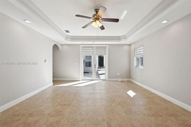 8100 SW 179th St, Palmetto Bay, FL 33157