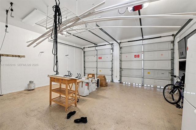 8100 SW 179th St, Palmetto Bay, FL 33157