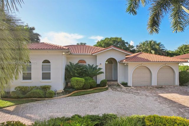 8100 SW 179th St, Palmetto Bay, FL 33157