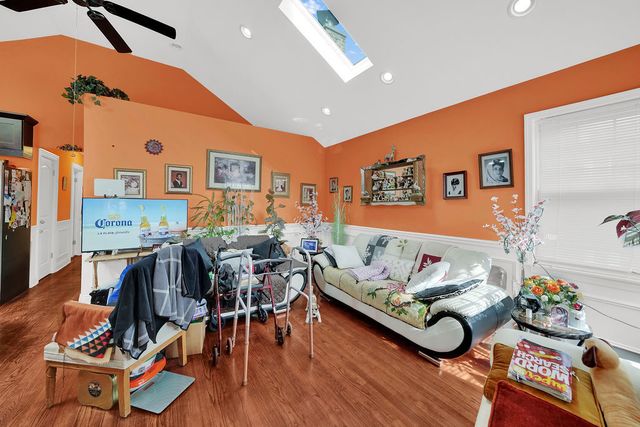 6228 S Menard Avenue, Chicago, IL 60638
