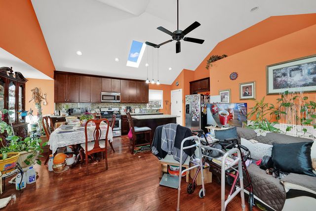 6228 S Menard Avenue, Chicago, IL 60638