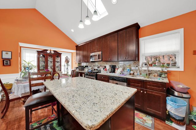 6228 S Menard Avenue, Chicago, IL 60638