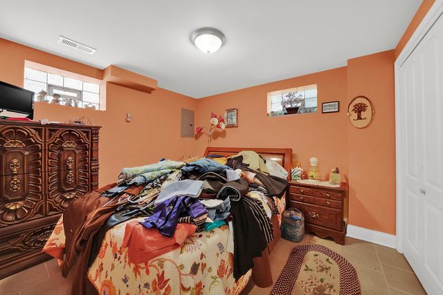 6228 S Menard Avenue, Chicago, IL 60638