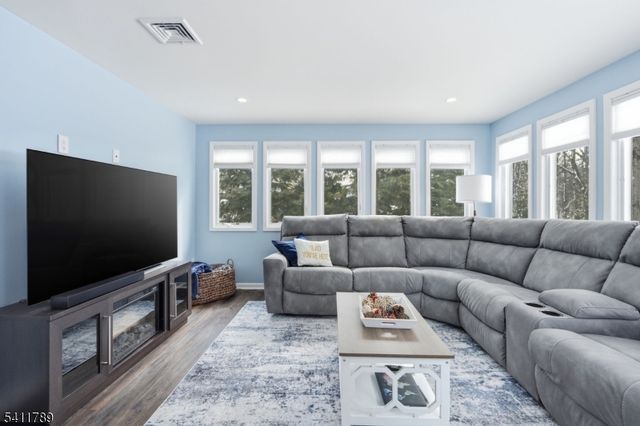 62 Forest Ave, Berkeley Heights Twp., NJ 07922