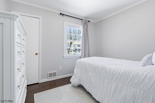 62 Forest Ave, Berkeley Heights Twp., NJ 07922