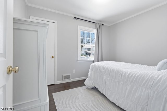 62 Forest Ave, Berkeley Heights Twp., NJ 07922