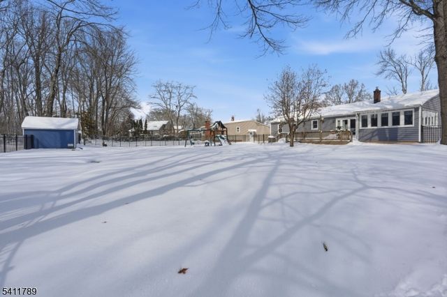 62 Forest Ave, Berkeley Heights Twp., NJ 07922