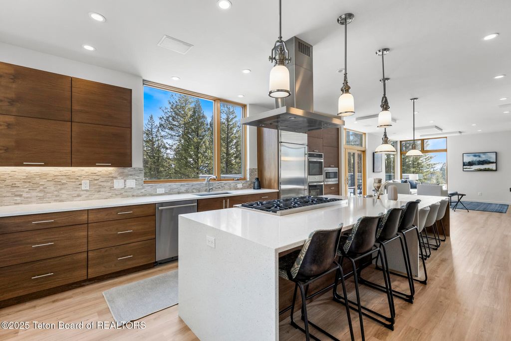 1400 N FENN Drive, Wilson, WY 83014 photo 11