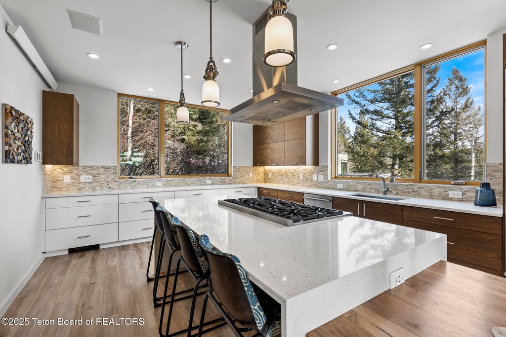 1400 N FENN Drive, Wilson, WY 83014 photo 15