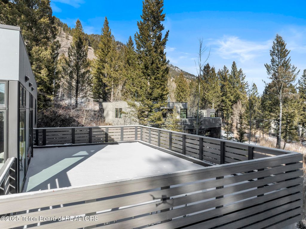 1400 N FENN Drive, Wilson, WY 83014 photo 20