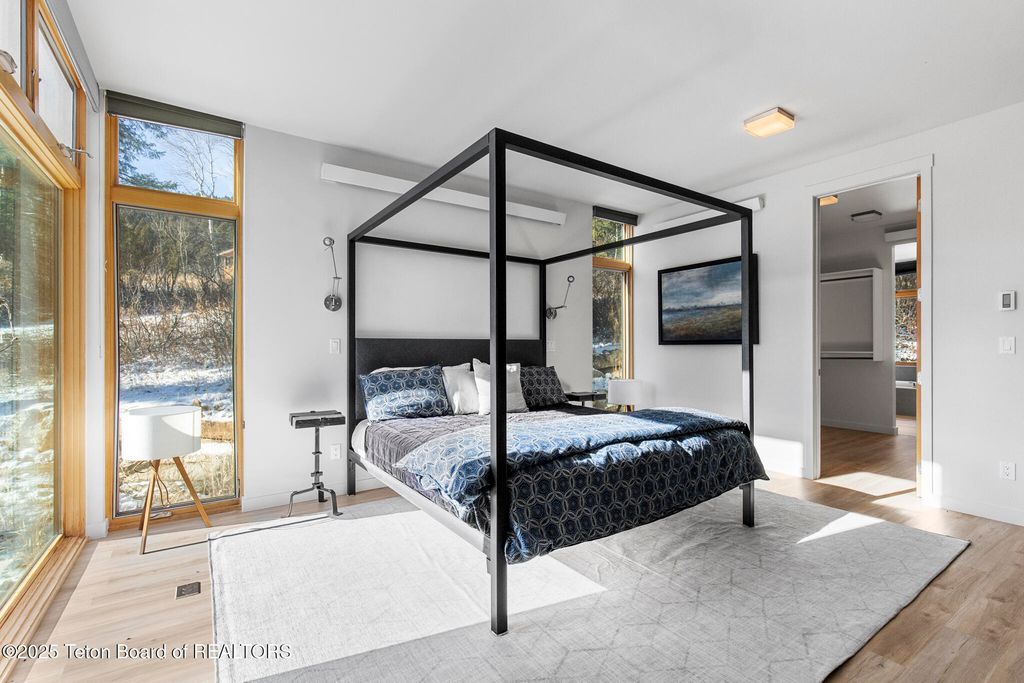 1400 N FENN Drive, Wilson, WY 83014 photo 24