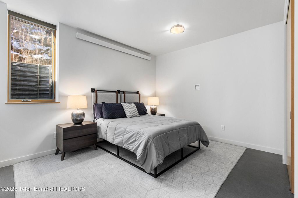 1400 N FENN Drive, Wilson, WY 83014 photo 34