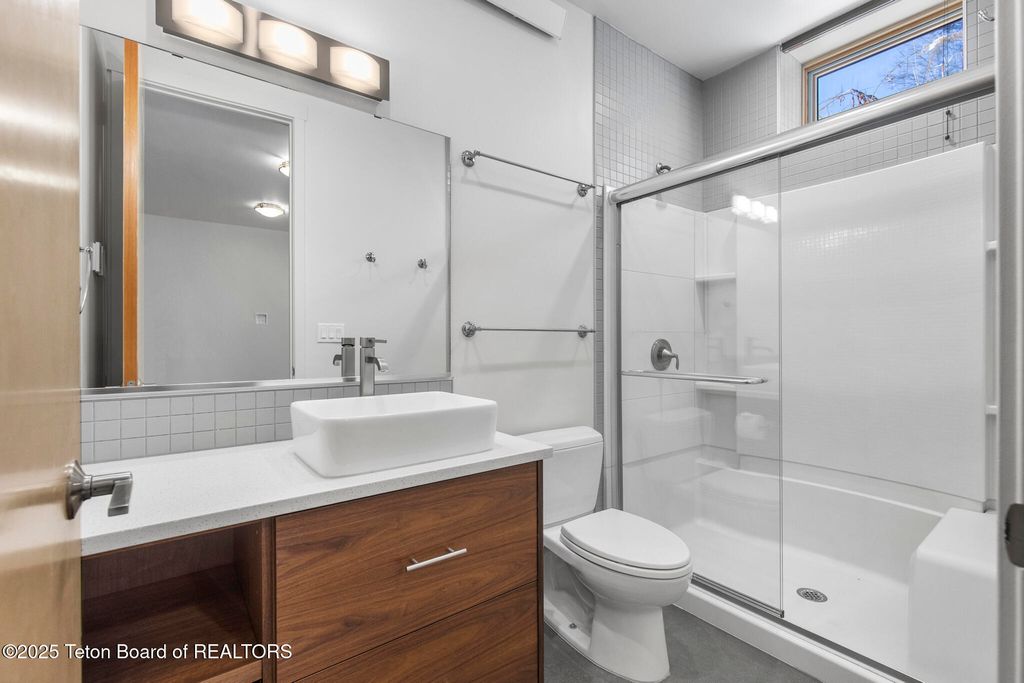 1400 N FENN Drive, Wilson, WY 83014 photo 36