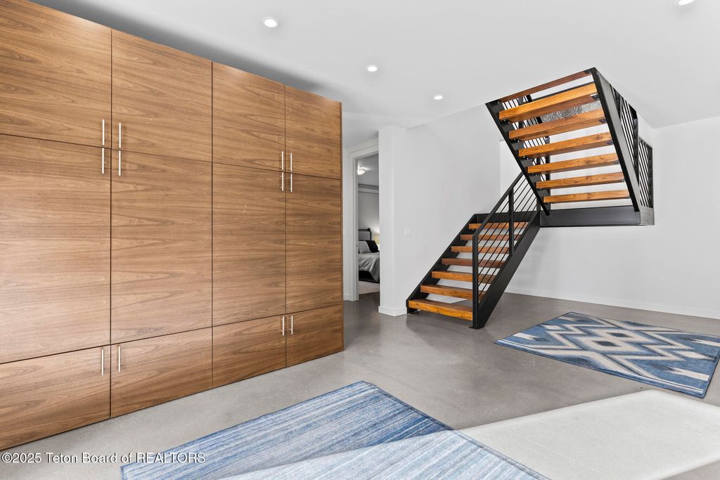 1400 N FENN Drive, Wilson, WY 83014 photo 38