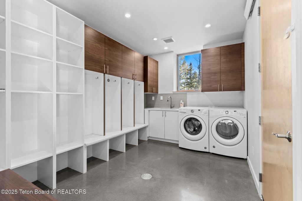 1400 N FENN Drive, Wilson, WY 83014 photo 40