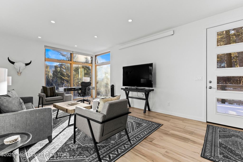 1400 N FENN Drive, Wilson, WY 83014 photo 44