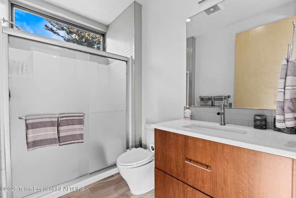 1400 N FENN Drive, Wilson, WY 83014 photo 52