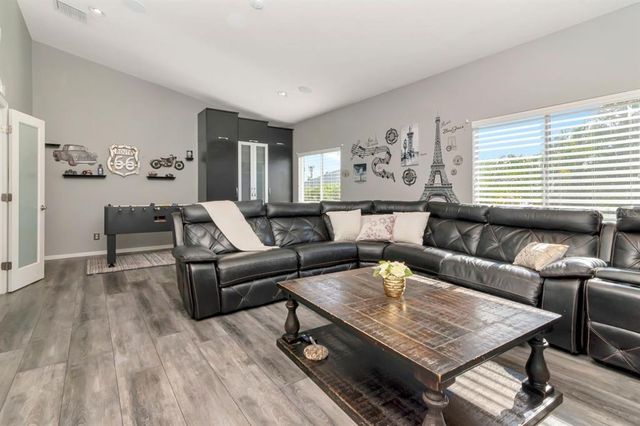 10528 BERMUDA ISLE DRIVE, Tampa, FL 33647