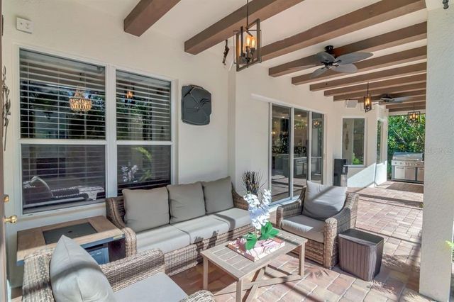 10528 BERMUDA ISLE DRIVE, Tampa, FL 33647