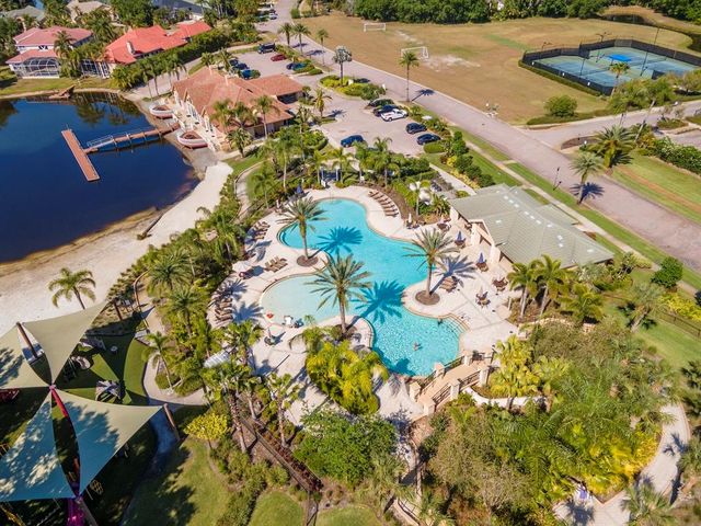 10528 BERMUDA ISLE DRIVE, Tampa, FL 33647