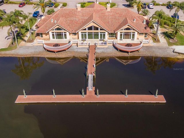 10528 BERMUDA ISLE DRIVE, Tampa, FL 33647