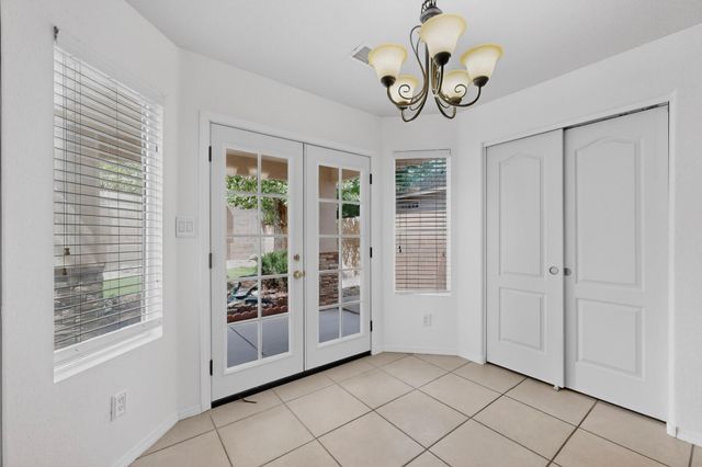 6135 Calle Corazon Court NW, Albuquerque, NM 87114