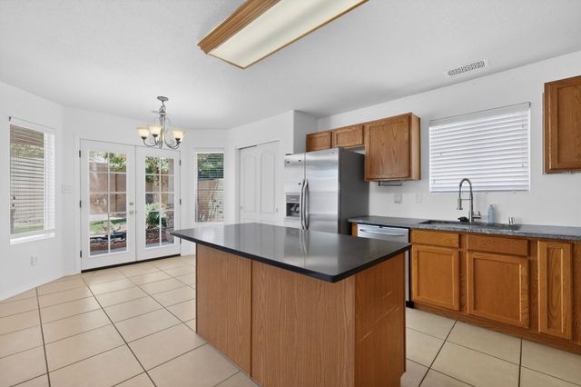 6135 Calle Corazon Court NW, Albuquerque, NM 87114