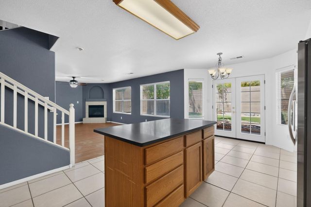 6135 Calle Corazon Court NW, Albuquerque, NM 87114