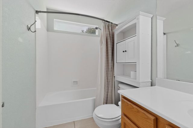 6135 Calle Corazon Court NW, Albuquerque, NM 87114