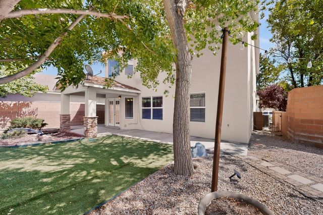 6135 Calle Corazon Court NW, Albuquerque, NM 87114