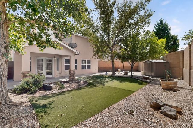 6135 Calle Corazon Court NW, Albuquerque, NM 87114